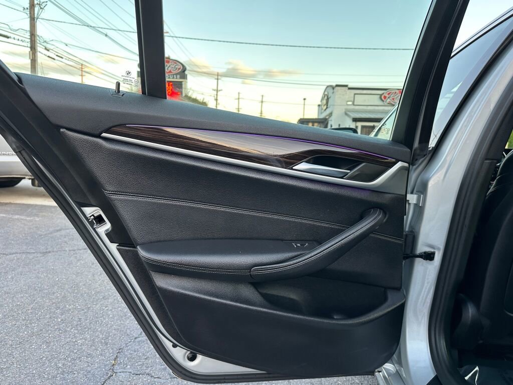 Used 2018 BMW 530i xDrive xDrive image 24