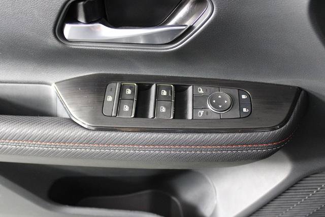 Certified 2026 Nissan Kicks SR FWD image 23