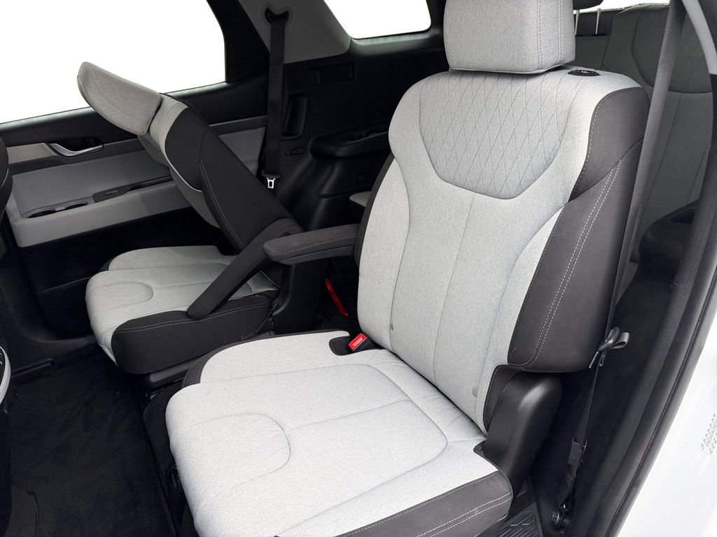 Used 2022 Hyundai Palisade SEL image 13