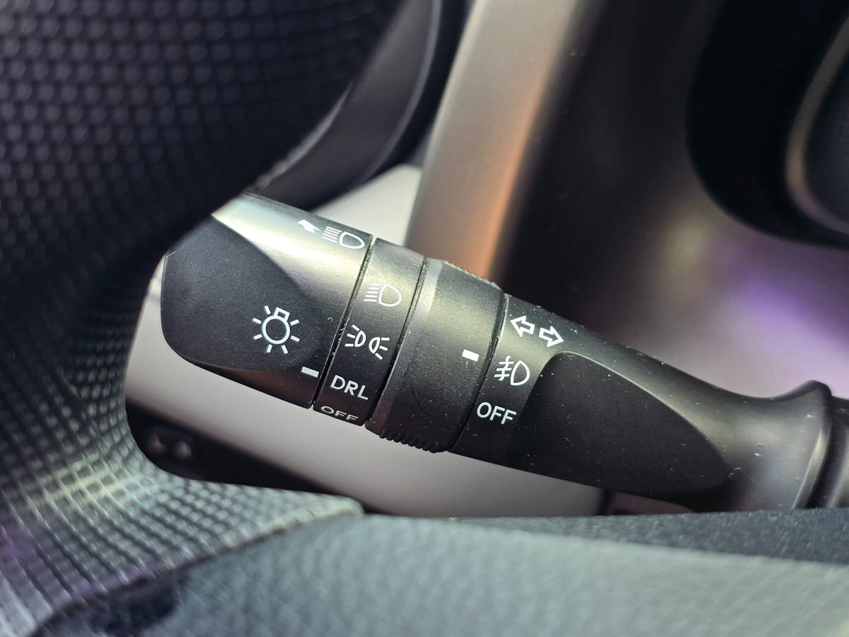 Used 2015 Toyota RAV4 XLE FWD image 38