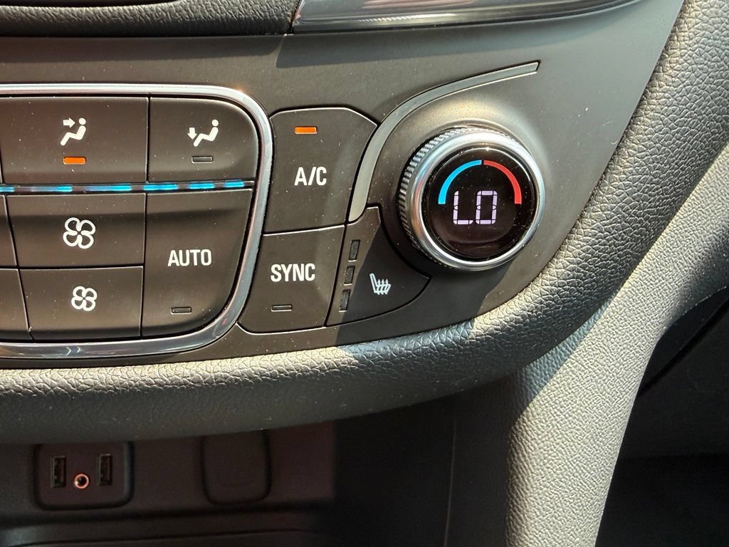 Used 2018 Chevrolet Equinox LT w/ Sun & Infotainment Package FWD image 54
