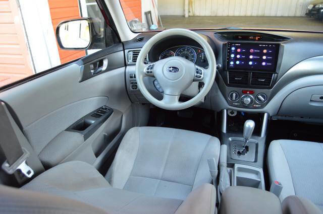 Used 2011 Subaru Forester 2.5X Premium w/ All-Weather Pkg image 46
