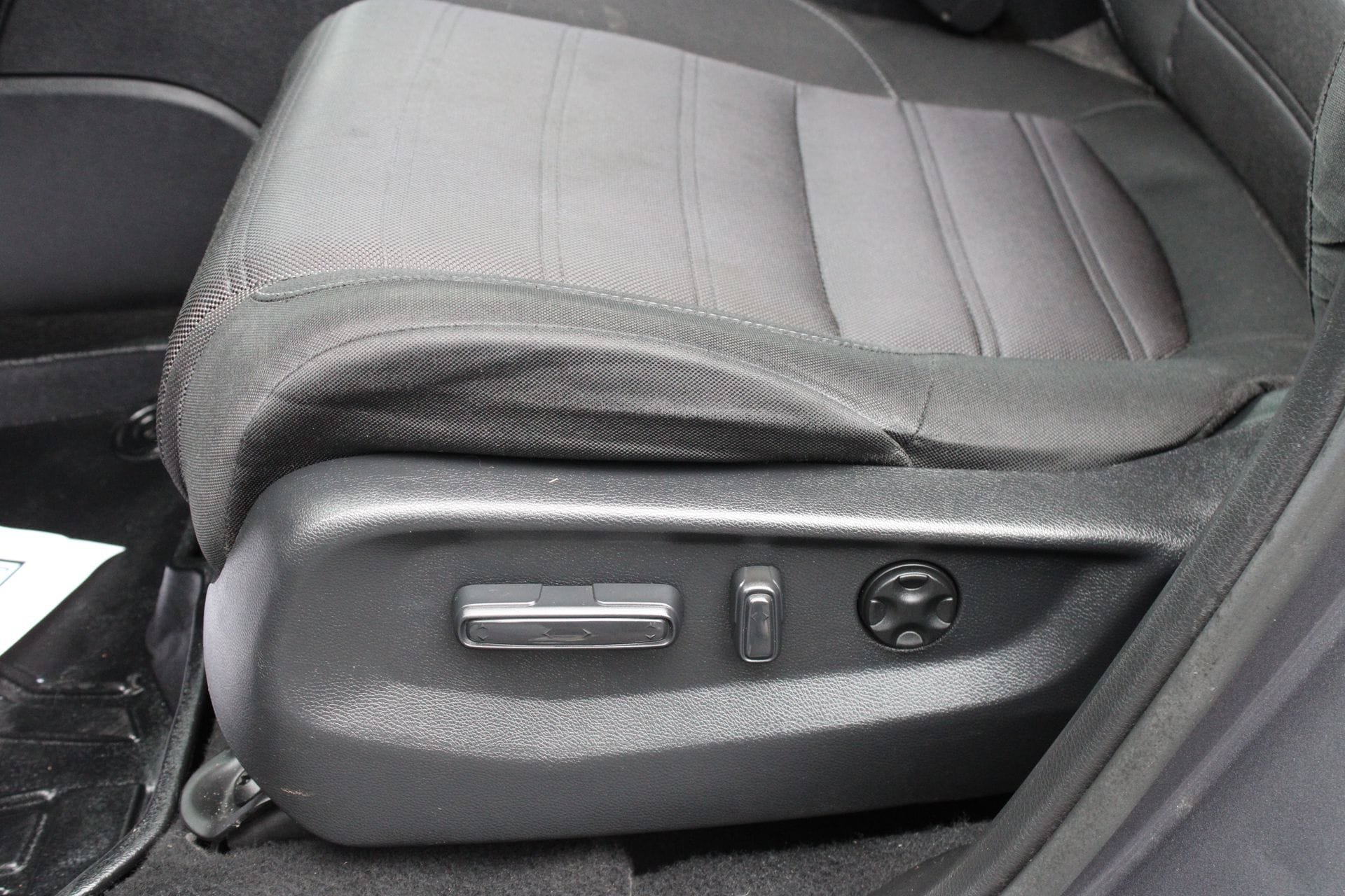 Used 2019 Honda CR-V EX image 13