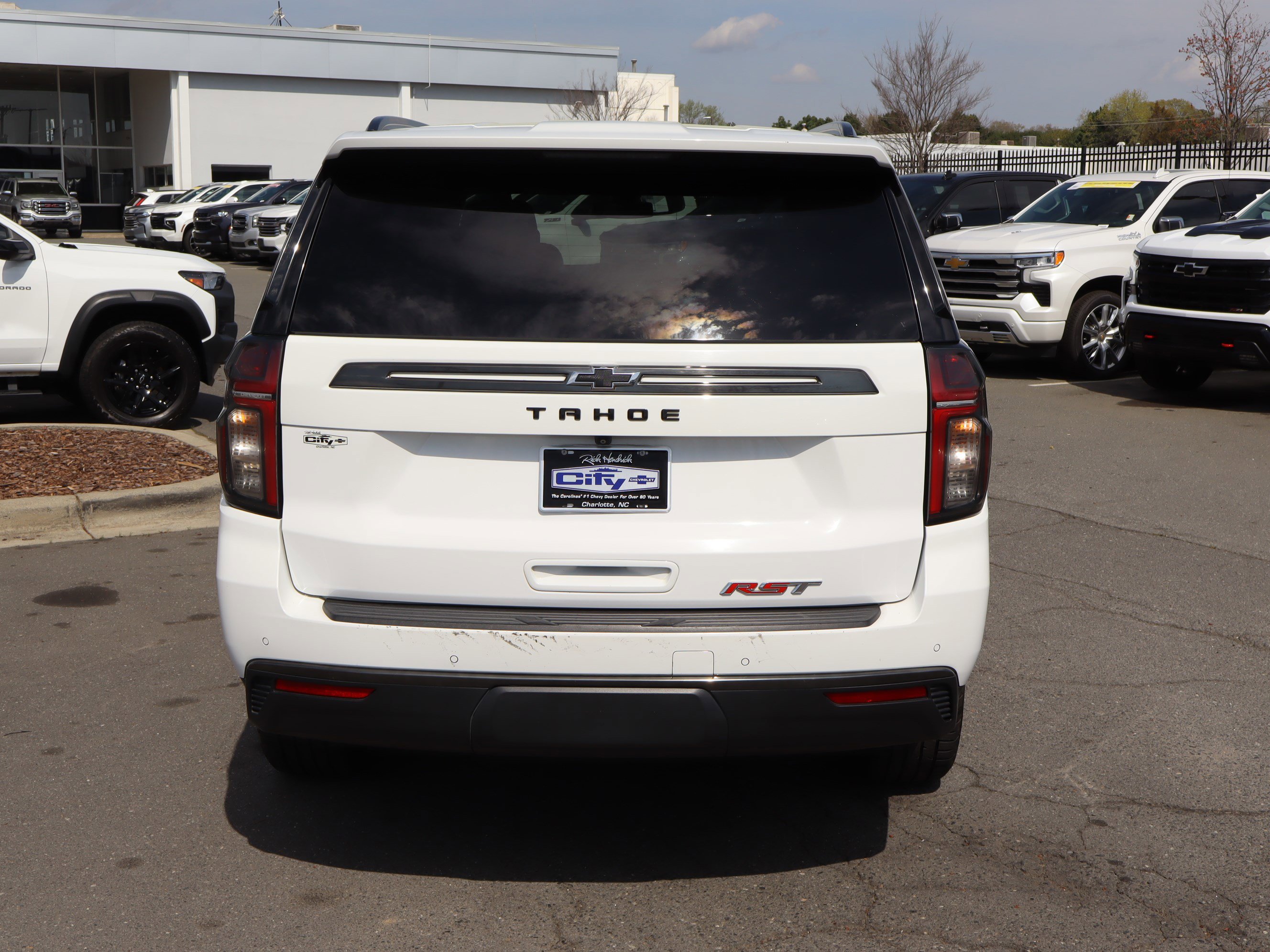 Used 2021 Chevrolet Tahoe RST w/ Luxury Package image 9