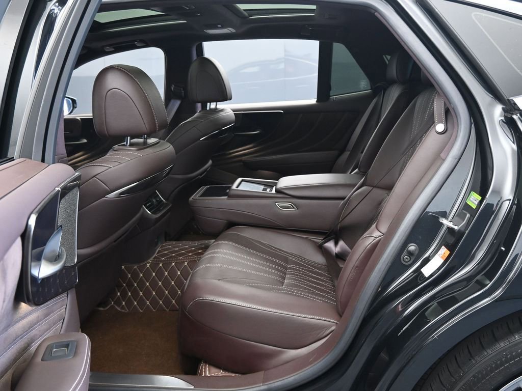 Used 2020 Lexus LS 500 AWD w/ Luxury Package image 18