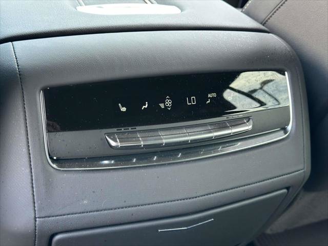 Used 2026 Cadillac Escalade ESV 4WD w/ LPO, Floor Liner Package image 14