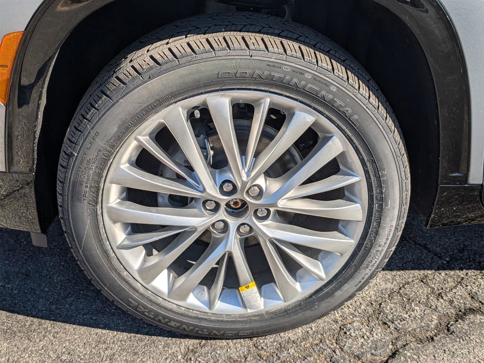 New 2025 Buick Enclave Sport Touring w/ Power Package image 9