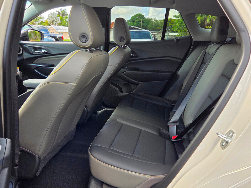 Used 2026 Chevrolet Trax ACTIV FWD image 10
