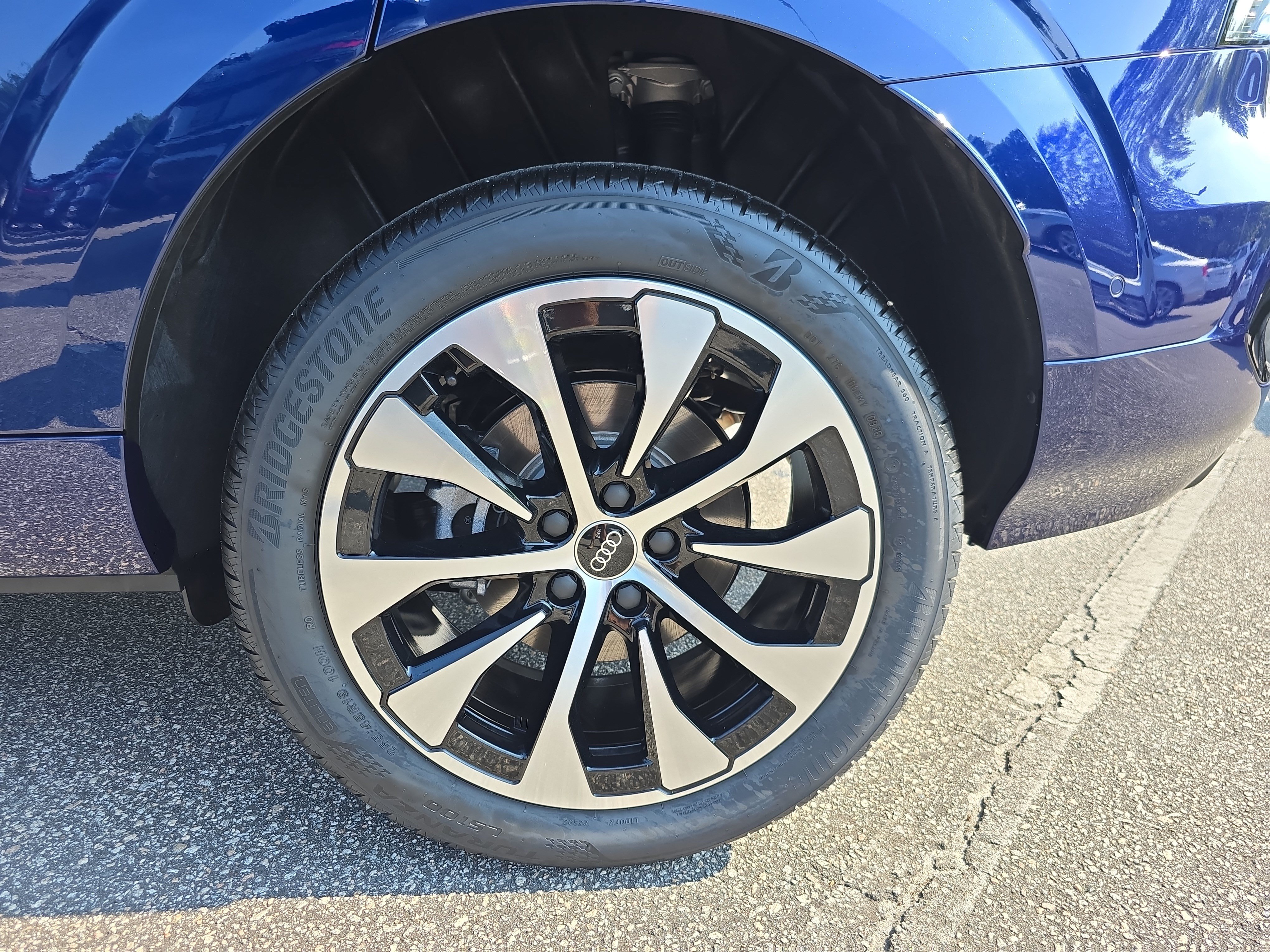 New 2026 Audi Q3 quattro 2.0T AWD/4WD image 32