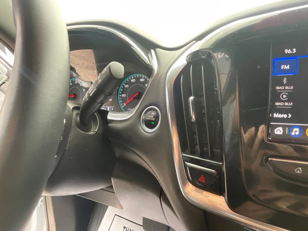 Used 2023 Chevrolet Traverse LT FWD image 49