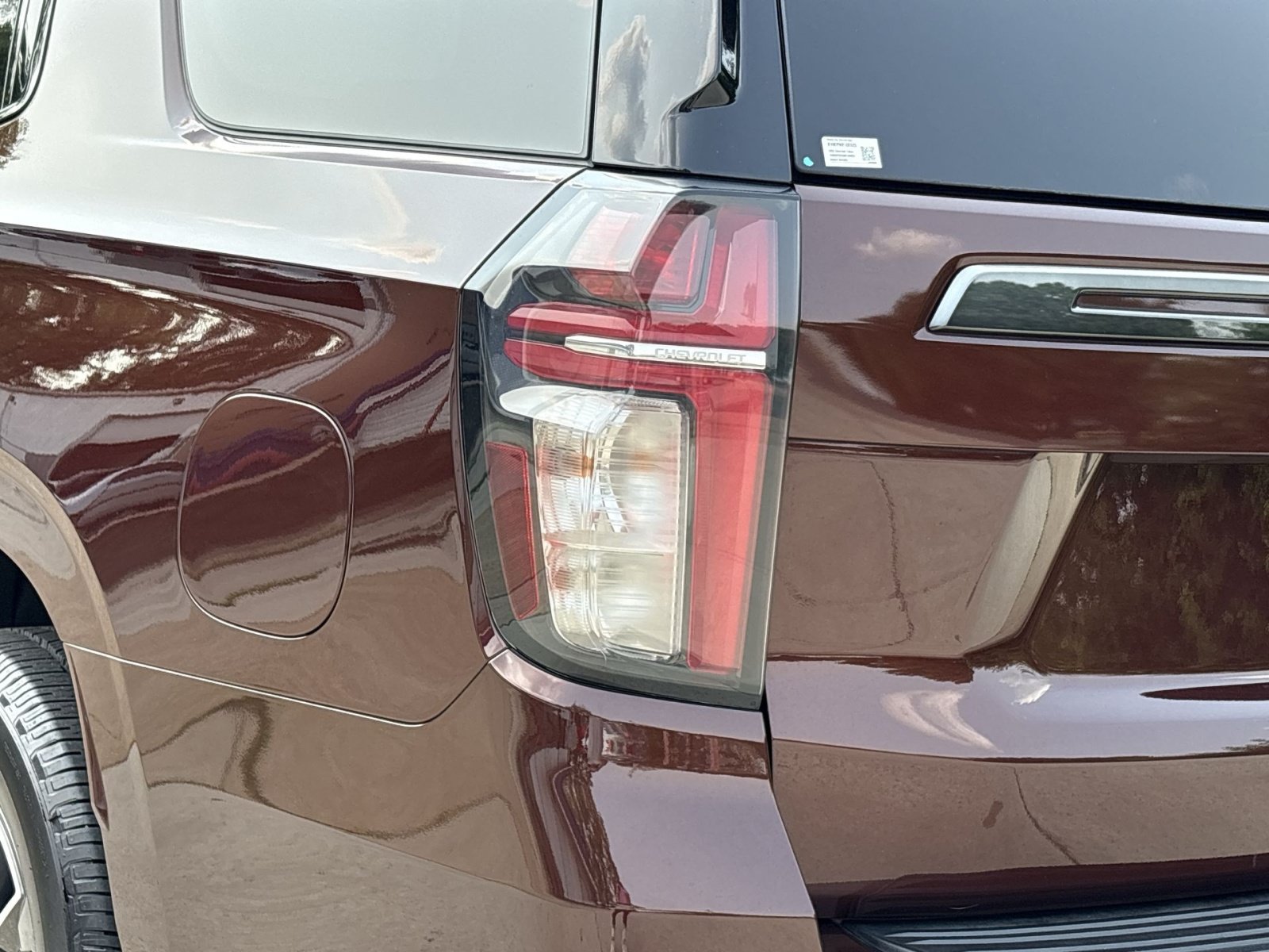 Used 2022 Chevrolet Tahoe Z71 w/ Luxury Package AWD/4WD image 14
