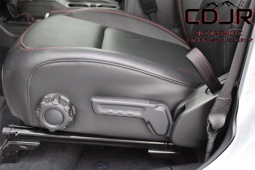 Used 2023 Jeep Gladiator Rubicon w/ Cold Weather Group image 19