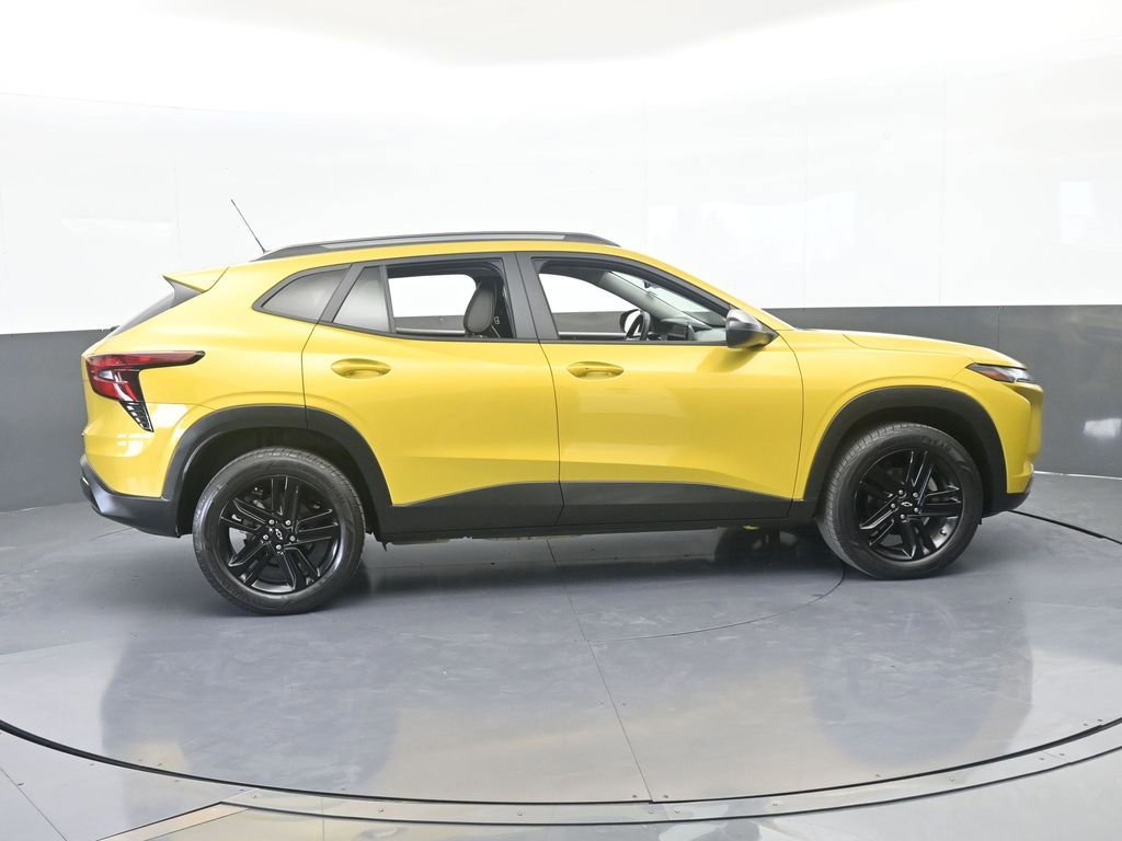 Used 2024 Chevrolet Trax ACTIV FWD image 7