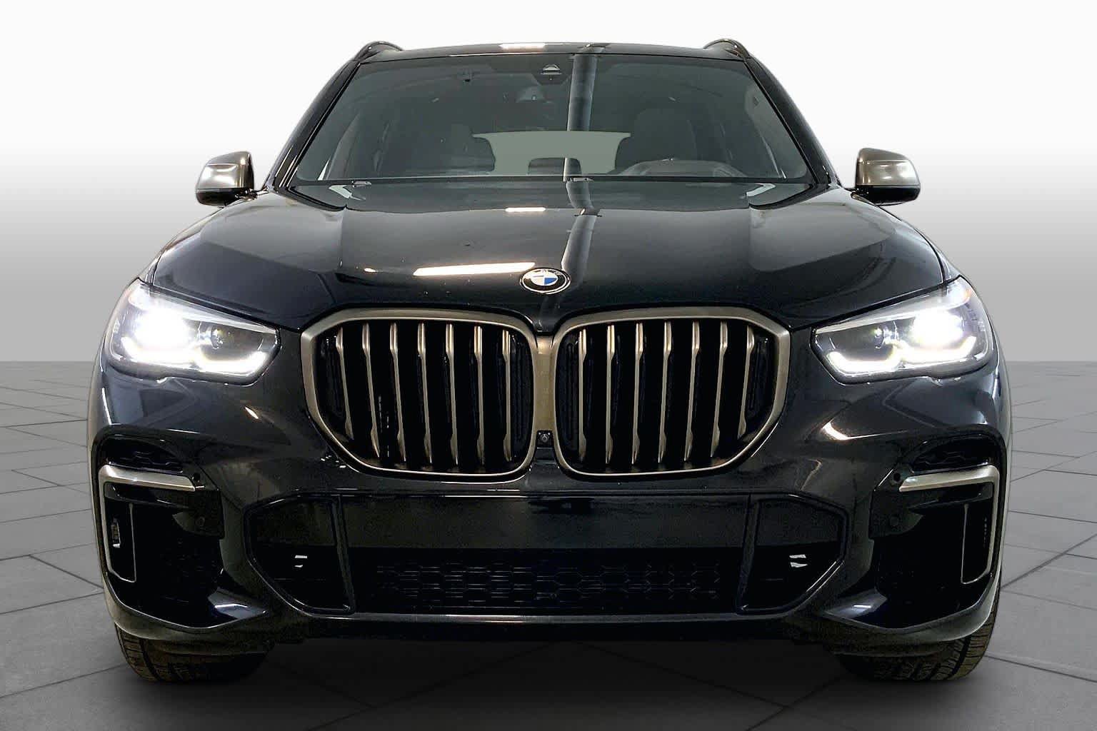 Used 2022 BMW X5 M50i w/ Premium Package AWD/4WD image 3