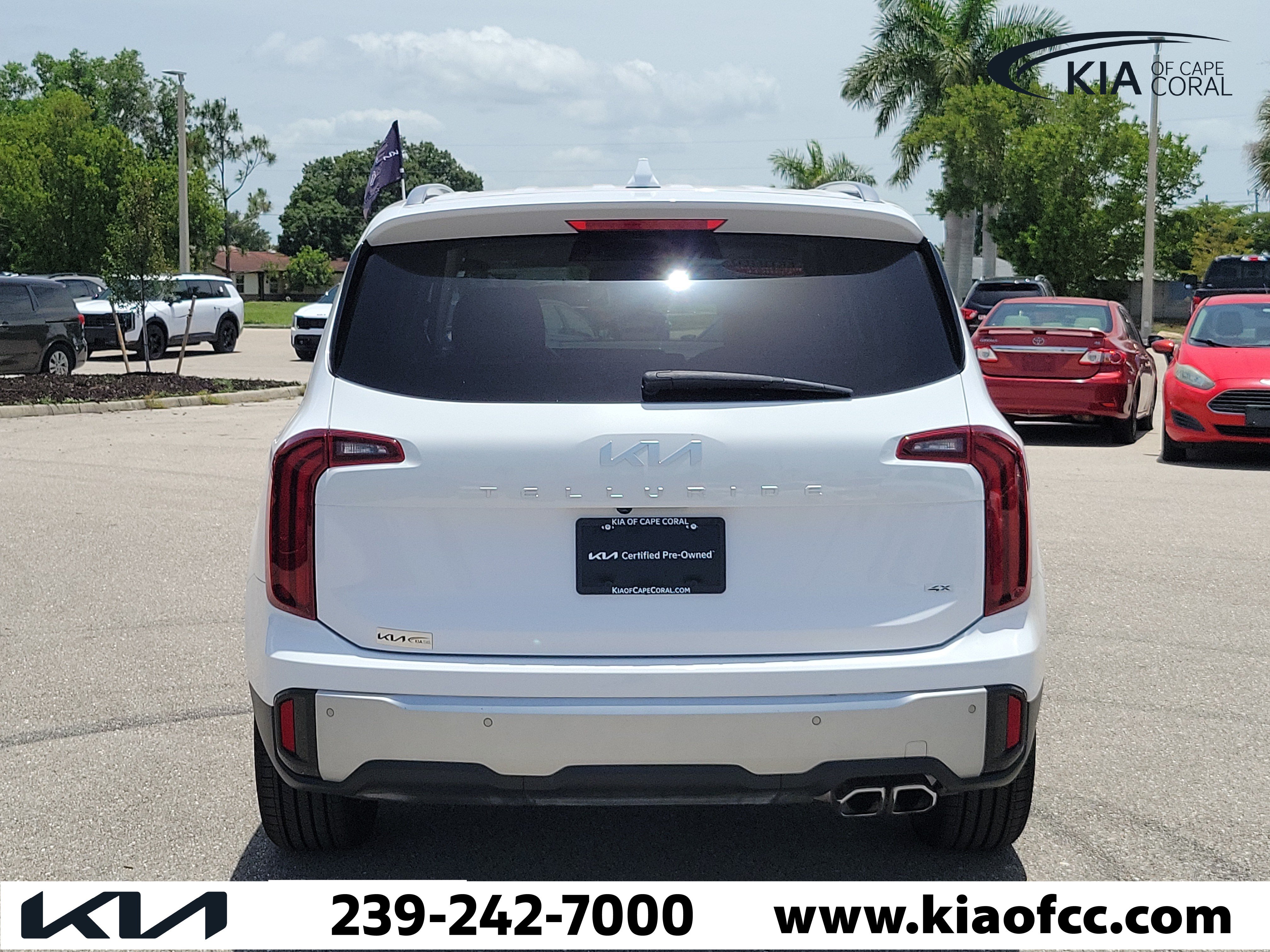 Certified 2024 Kia Telluride S w/ S Sunroof Package AWD/4WD image 5