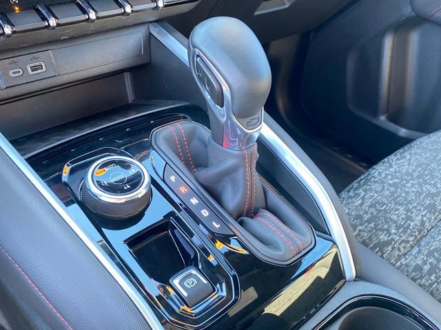 Certified 2024 Chevrolet Colorado Z71 w/ Advanced Trailering Package image 11