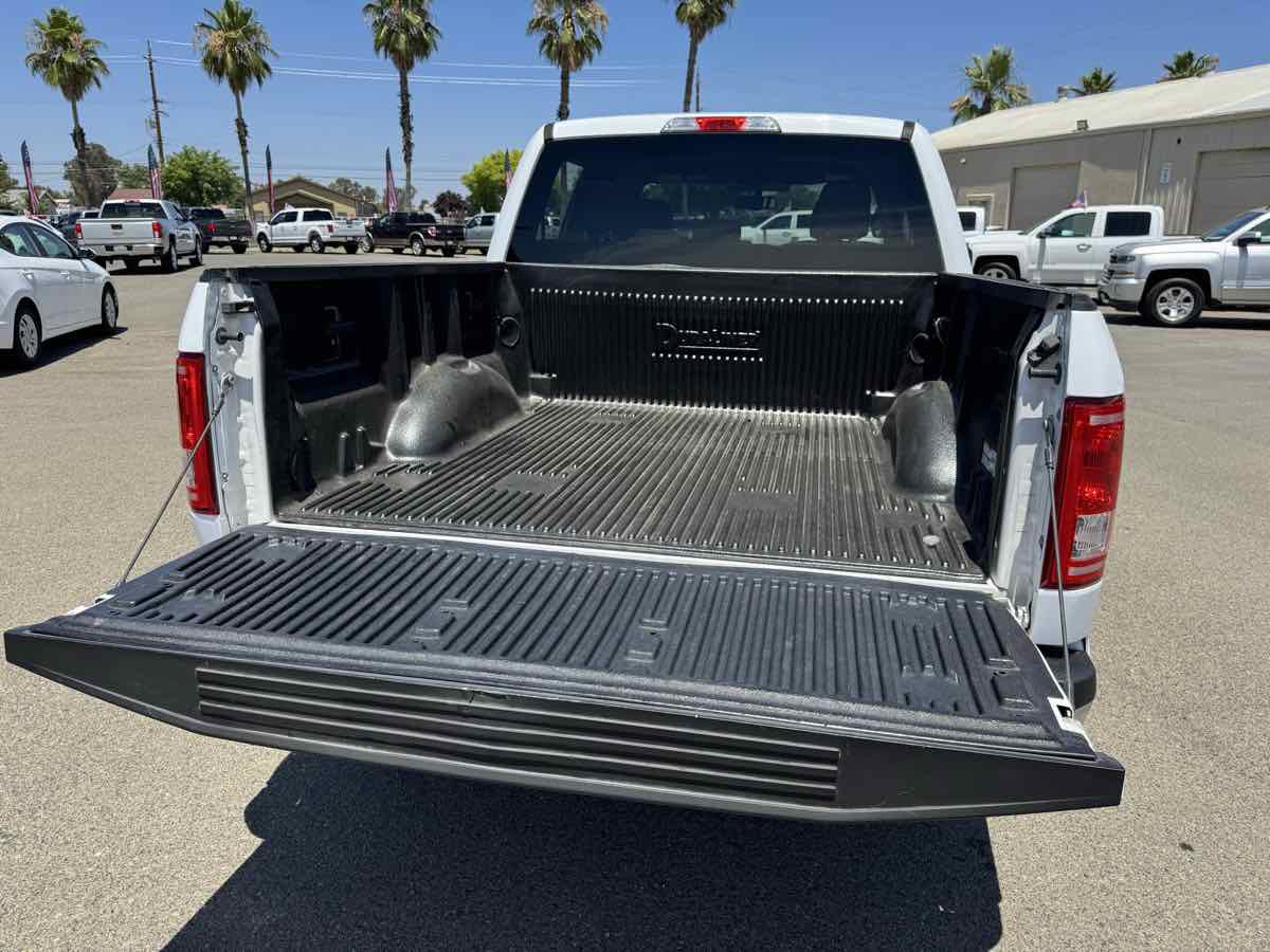 Used 2015 Ford F150 XLT RWD image 32