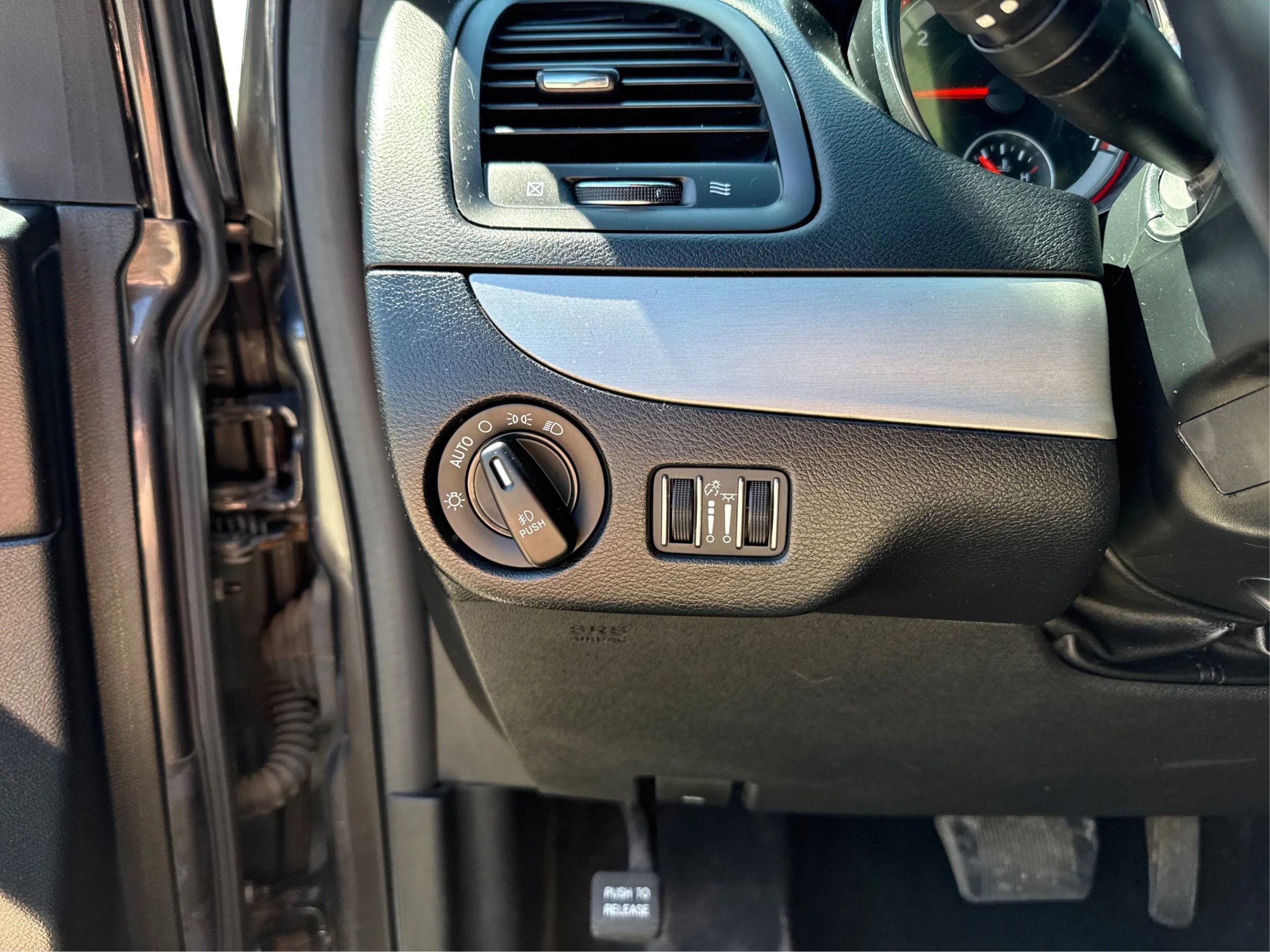 Used 2019 Dodge Grand Caravan GT FWD image 19