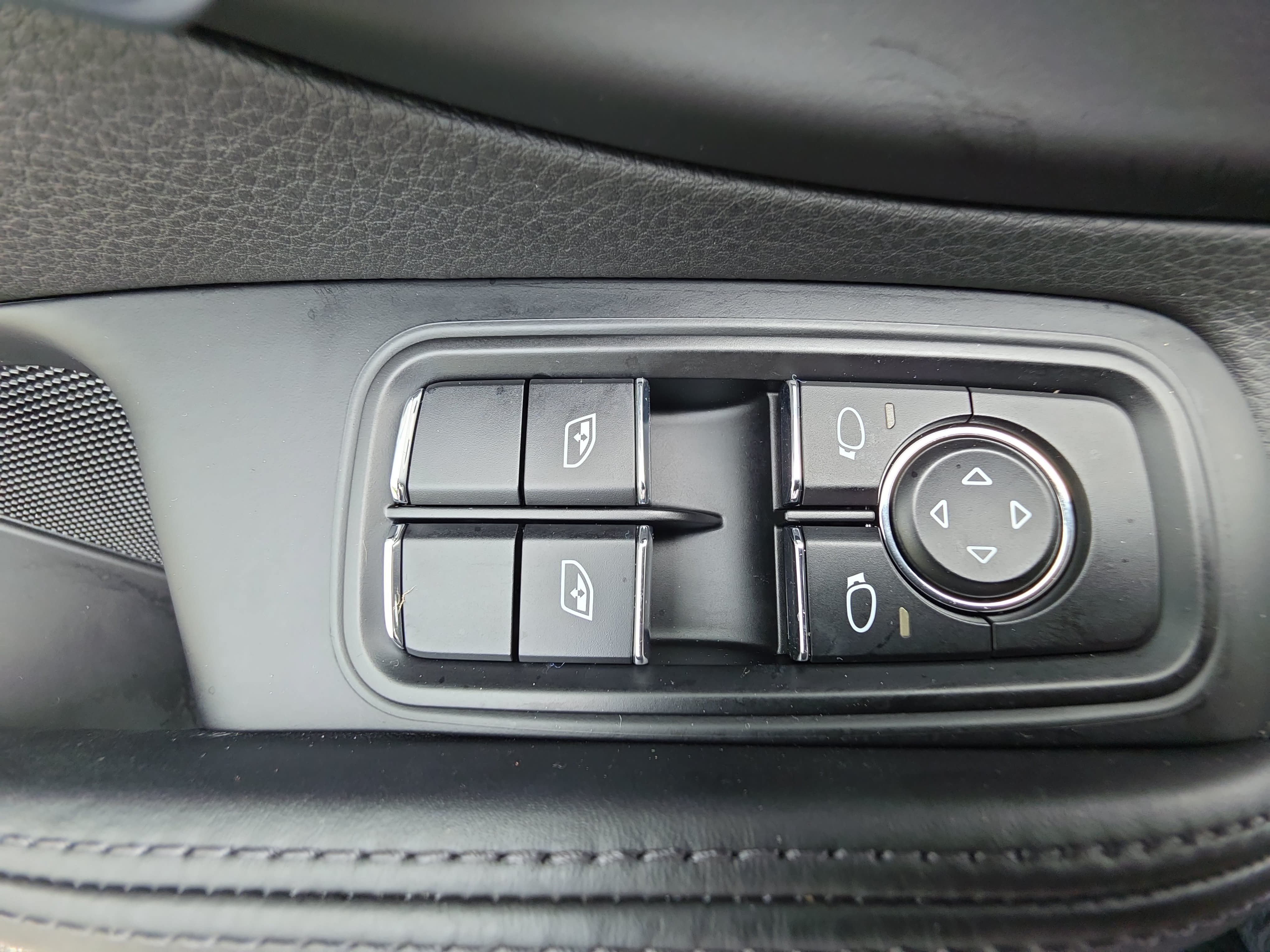Used 2018 Porsche 718 Cayman S RWD image 26