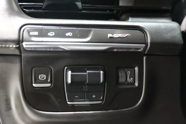Used 2023 Cadillac Escalade V AWD/4WD image 21