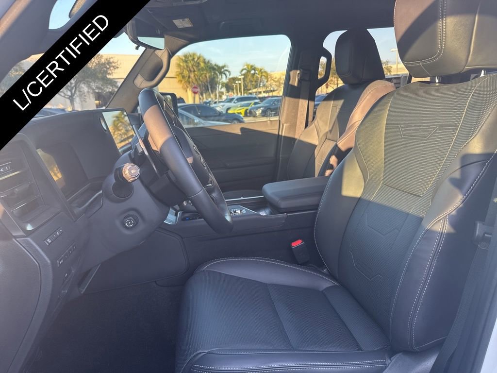 Certified 2025 Lexus GX 550 w/ Accessory Package (Z1) image 14