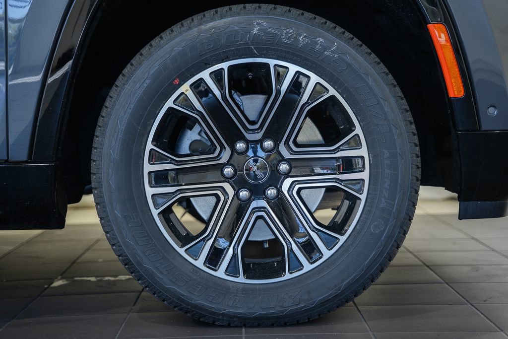 New 2026 Jeep Grand Wagoneer L 4WD image 19