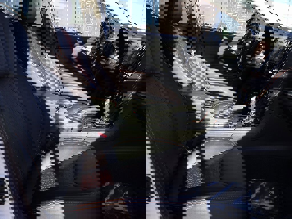 Used 2023 Subaru Crosstrek 2.5i Limited w/ Moonroof Package image 10