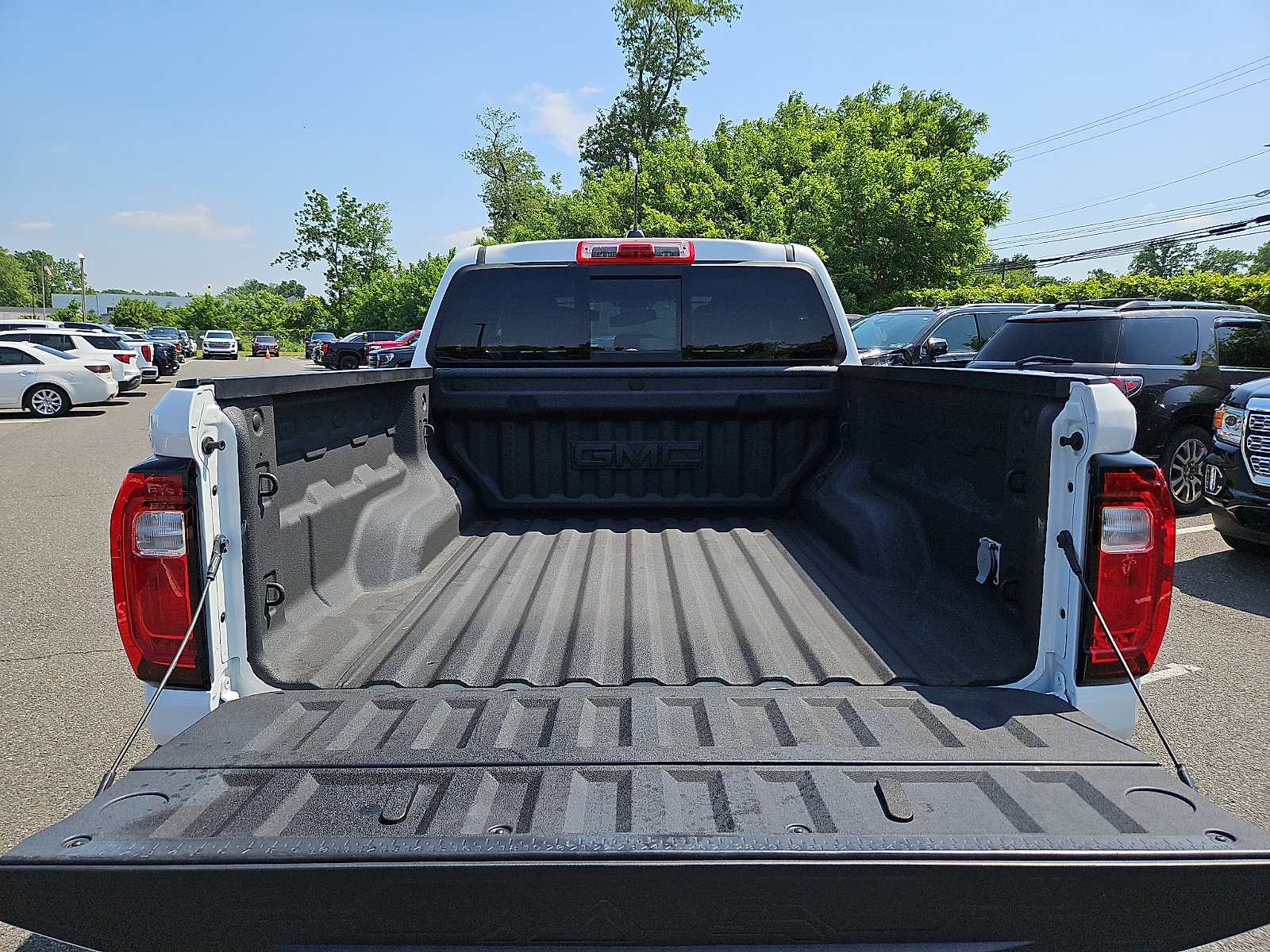 Used 2023 GMC Canyon AT4 w/ AT4 Premium Package AWD/4WD image 29