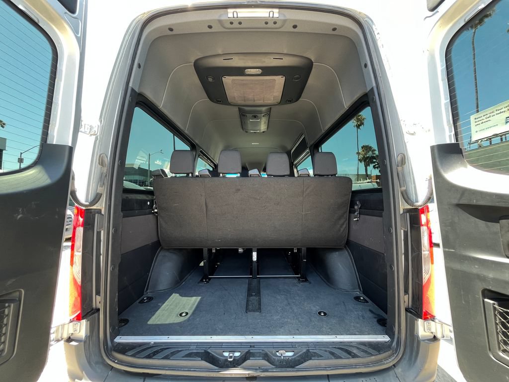 Used 2024 Mercedes-Benz Sprinter 2500 image 8