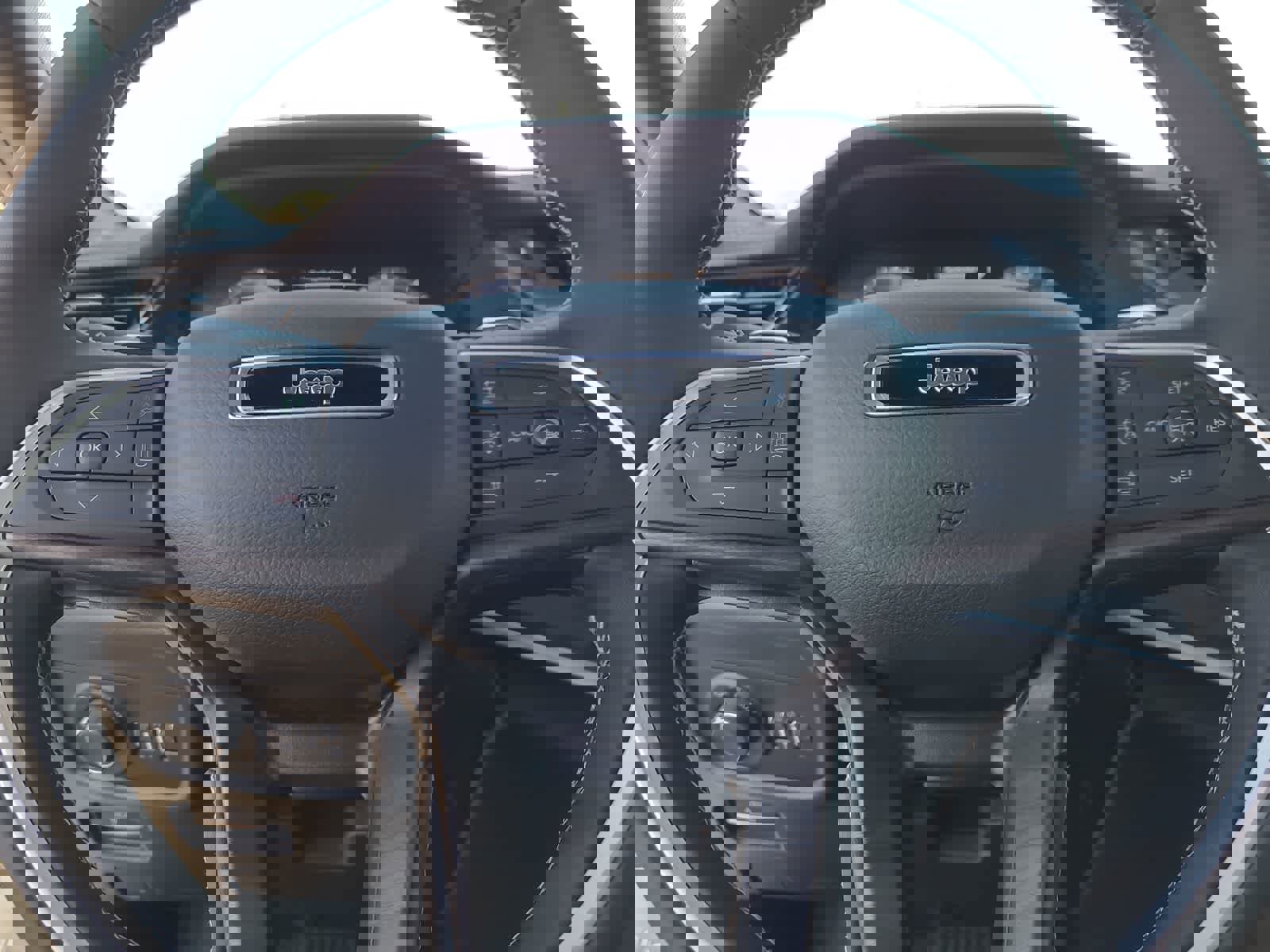 New 2026 Jeep Grand Cherokee Altitude image 23