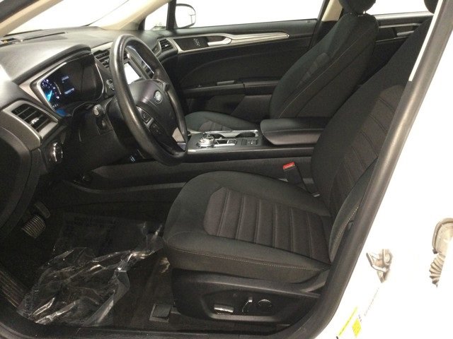 Used 2019 Ford Fusion SE image 10