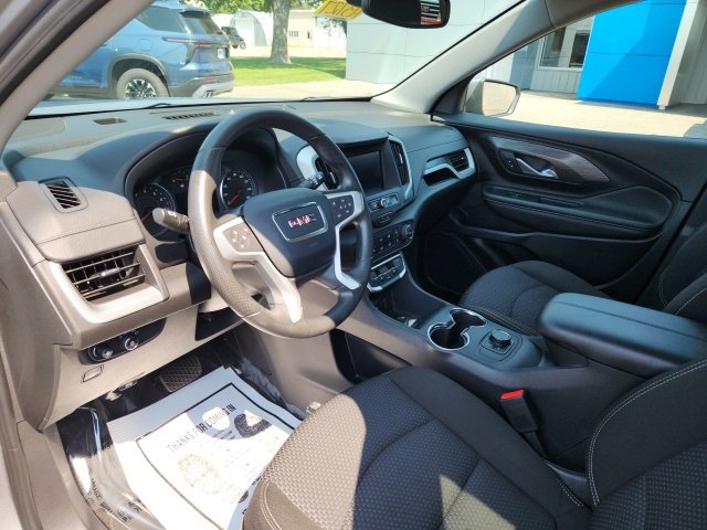 Used 2024 GMC Terrain SLE image 14