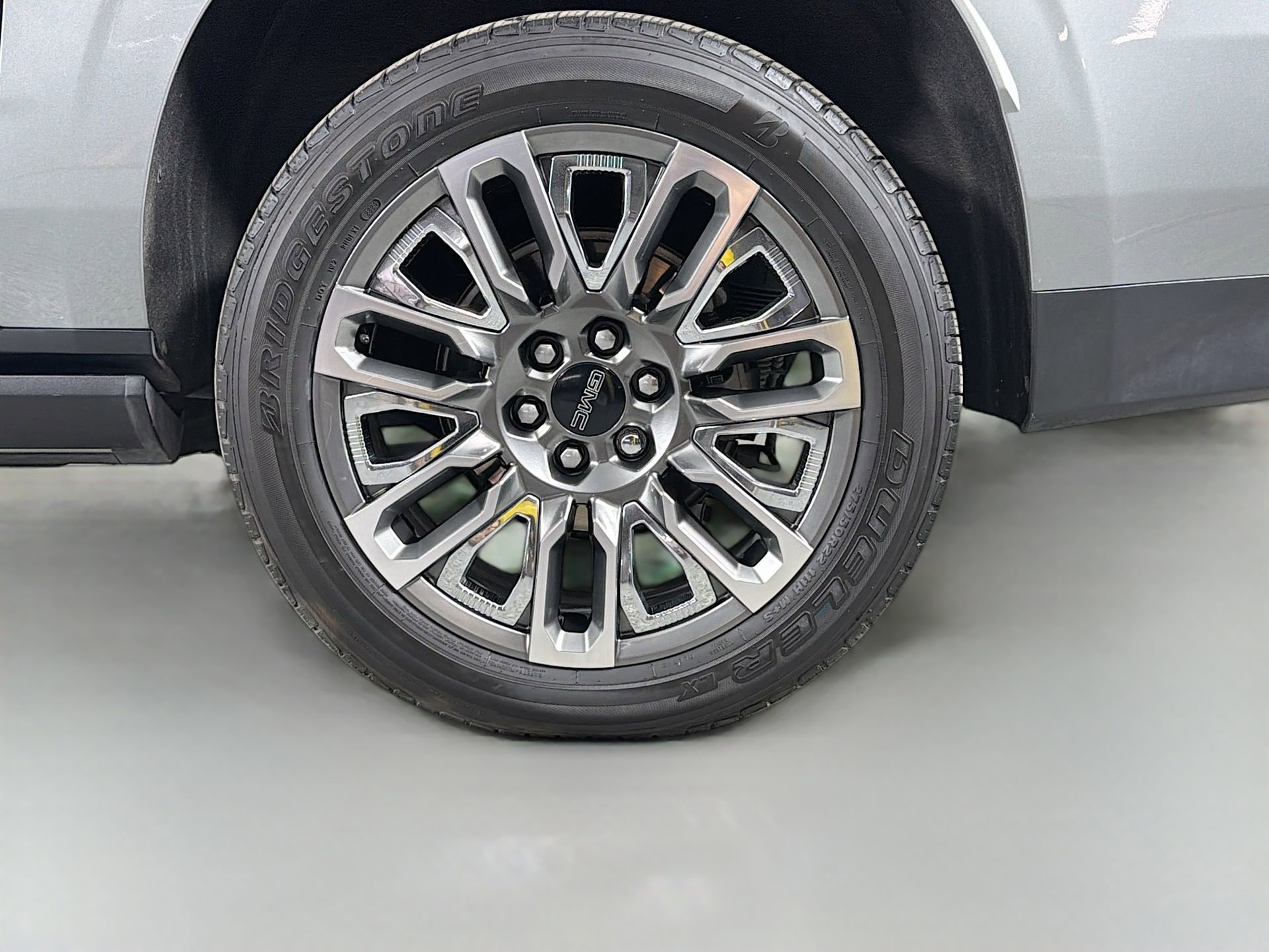 Used 2023 GMC Yukon XL Denali Ultimate image 33