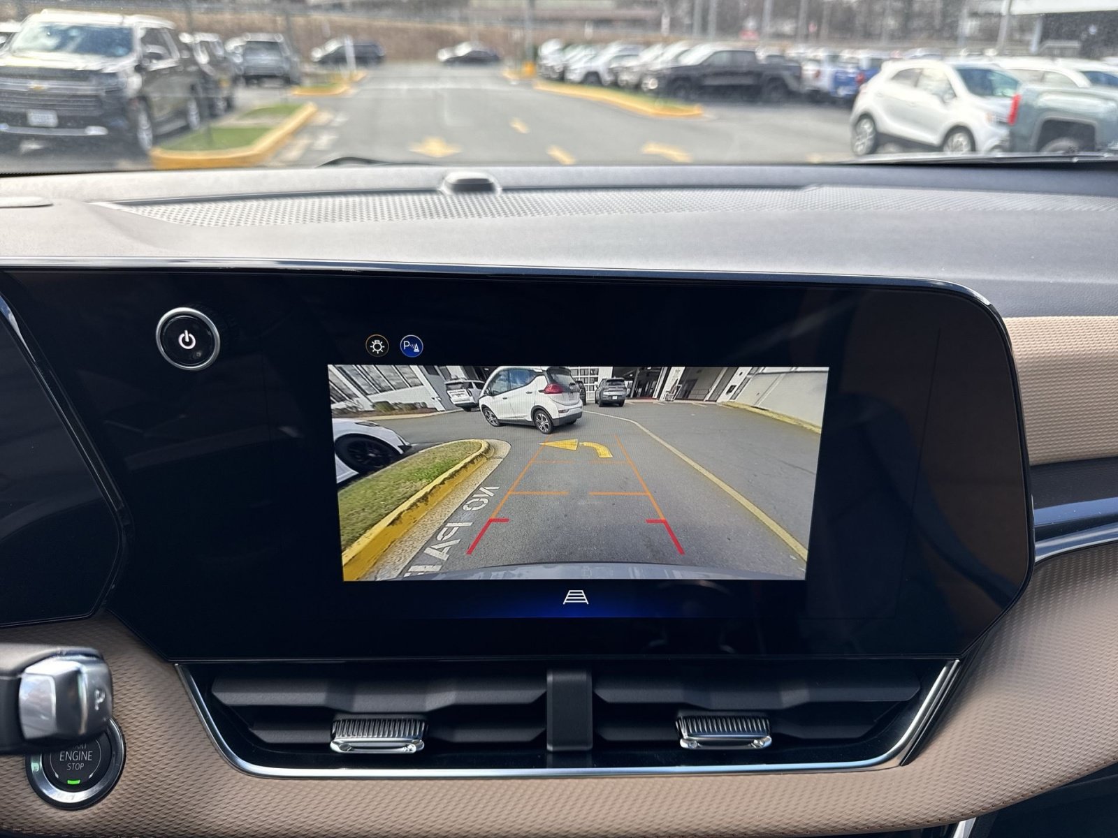 New 2026 Chevrolet Equinox ACTIV FWD image 19