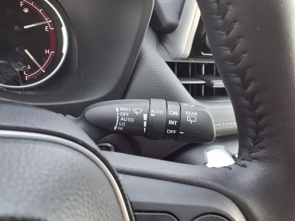 Used 2024 Toyota RAV4 XLE image 21