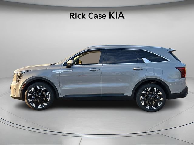 Used 2025 Kia Sorento EX w/ Panoramic Sunroof Package image 3