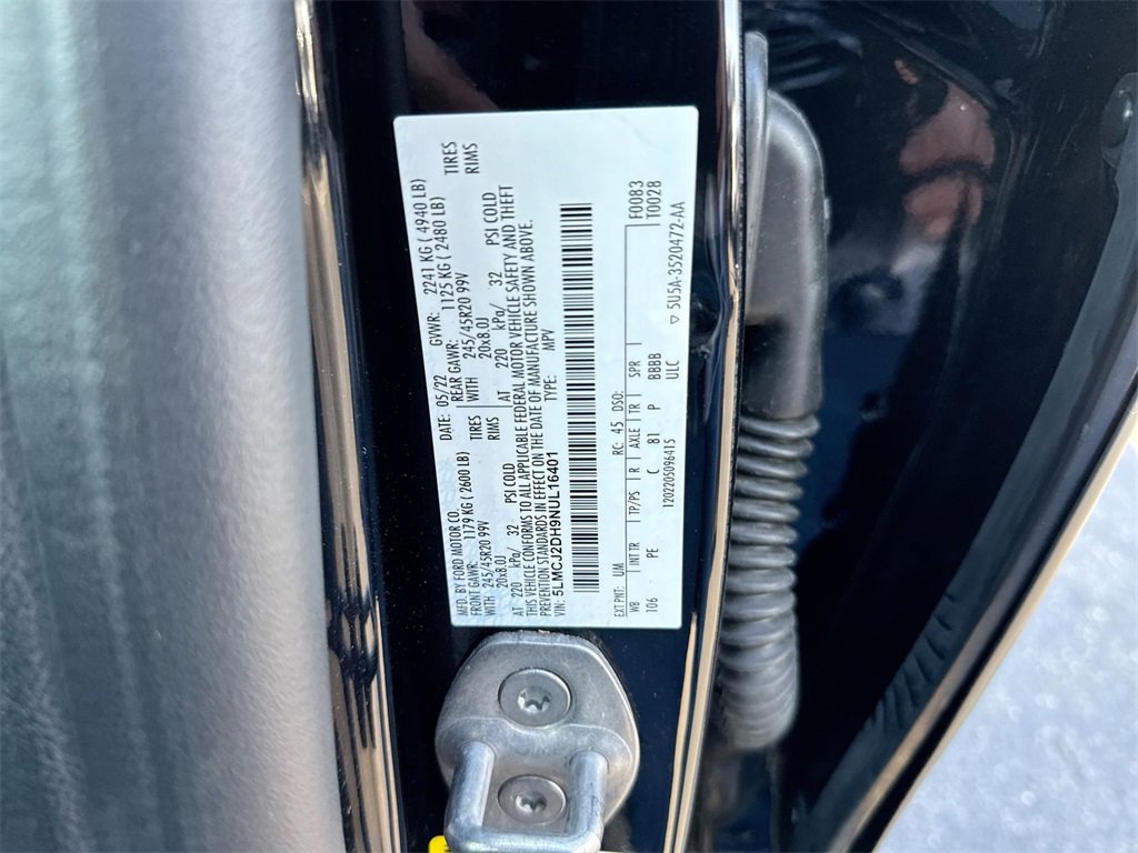 Used 2022 Lincoln Corsair Reserve w/ Equipment Group 201A image 29