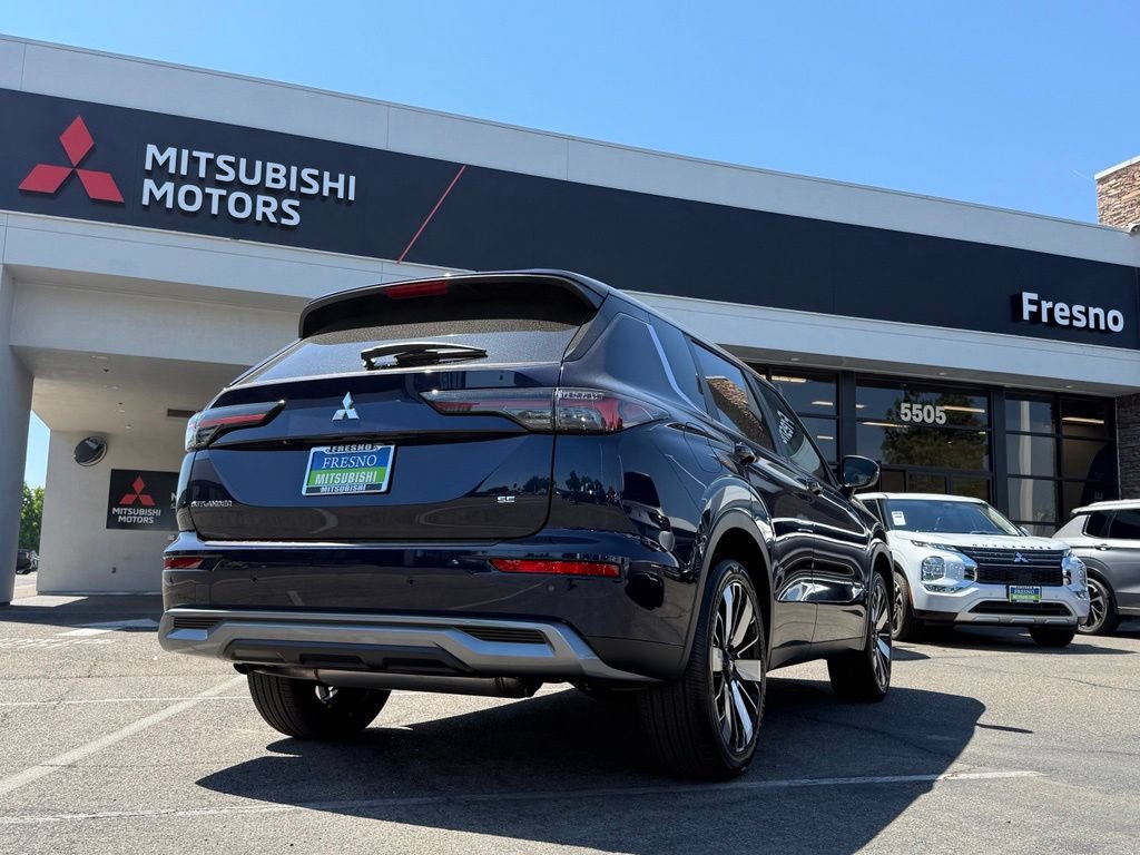 New 2026 Mitsubishi Outlander SE FWD image 7