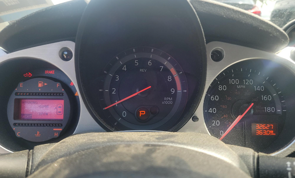 Used 2019 Nissan 370Z Touring RWD image 16