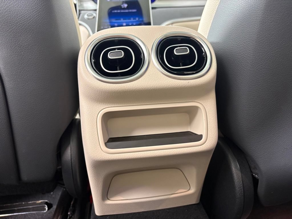 Certified 2025 Mercedes-Benz GLC 300 4MATIC image 23