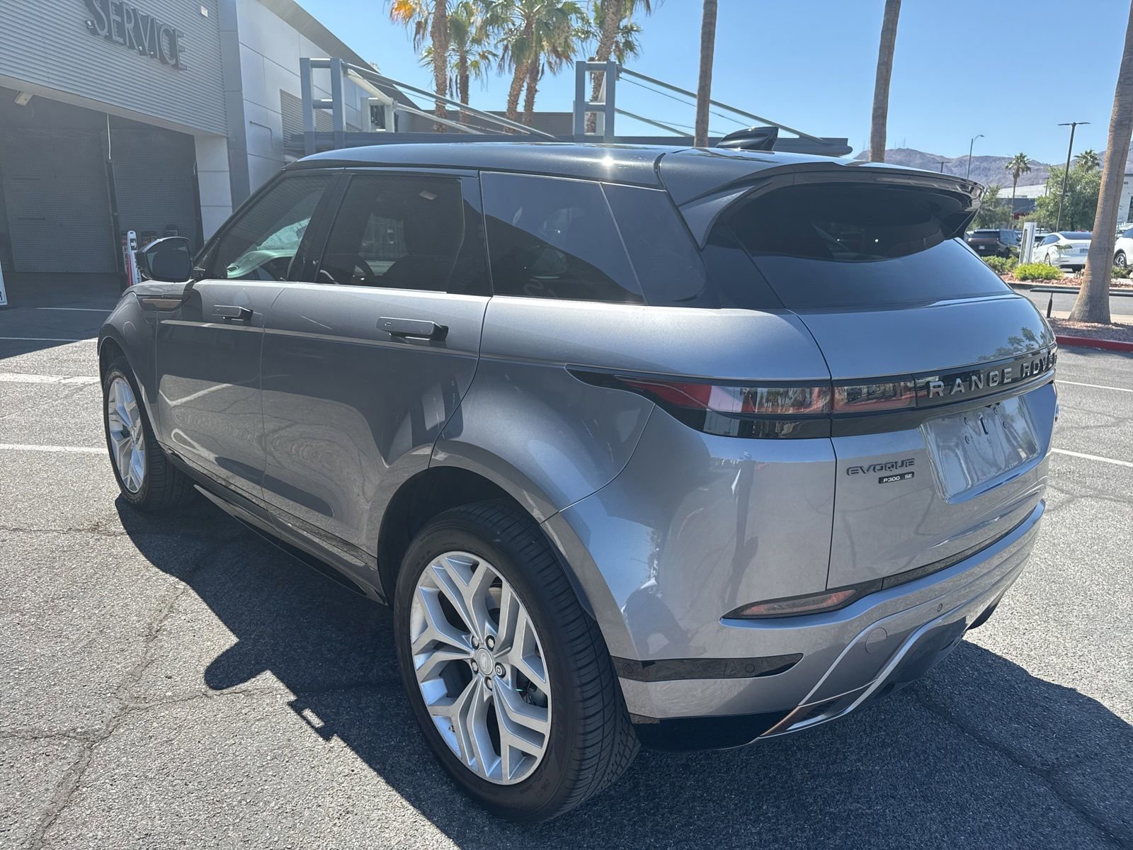 Used 2020 Land Rover Range Rover Evoque R-Dynamic SE AWD/4WD image 6