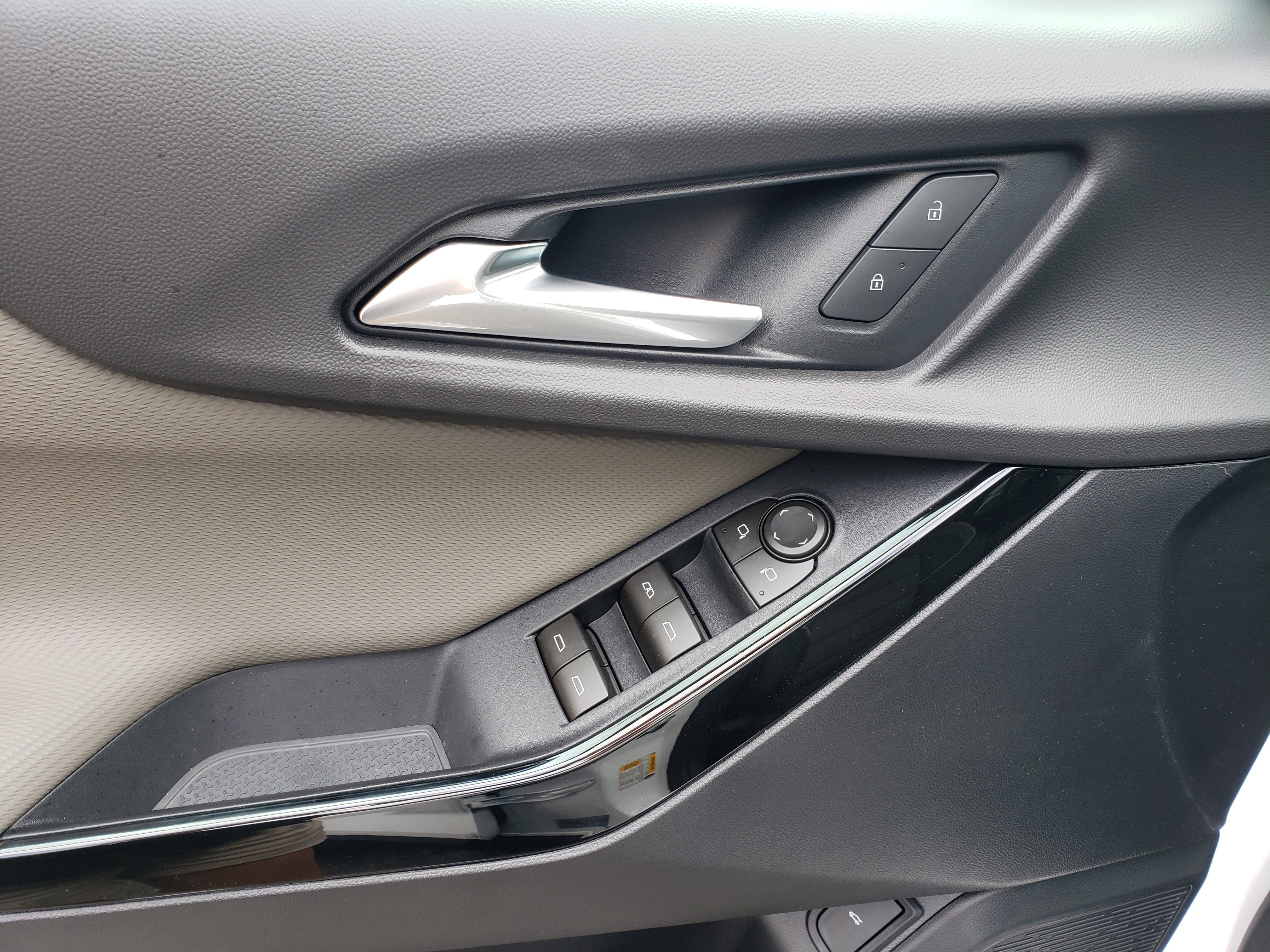 New 2026 Chevrolet Equinox LT FWD image 14