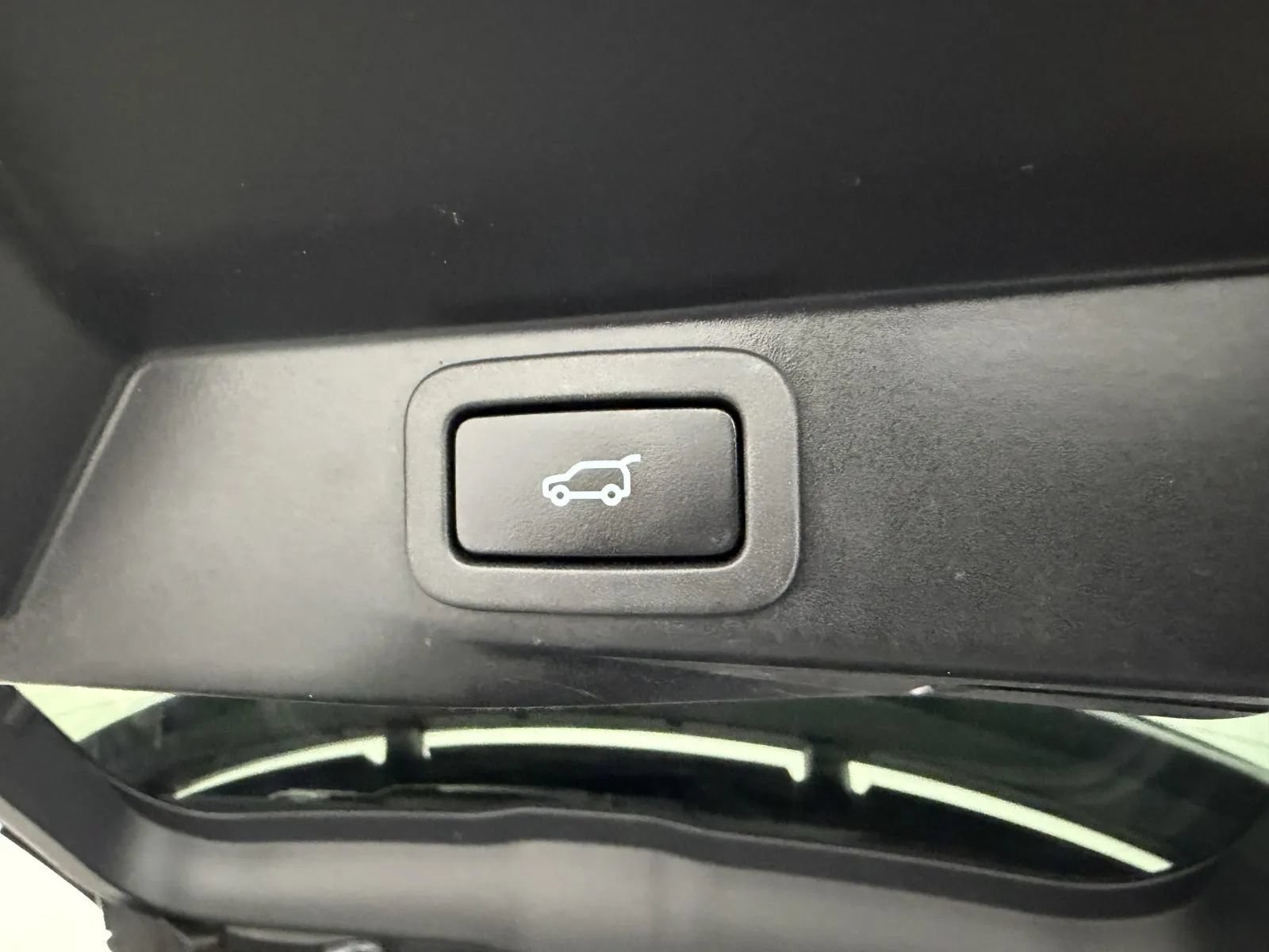 Used 2018 Land Rover Range Rover Sport HSE AWD/4WD image 44