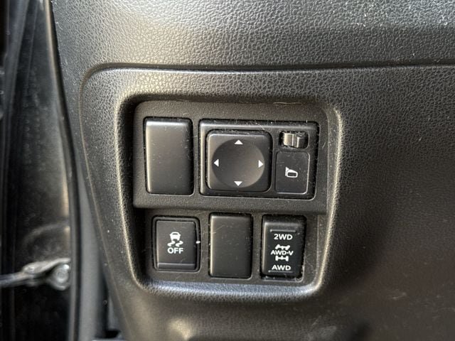 Used 2017 Nissan Juke NISMO AWD/4WD image 22