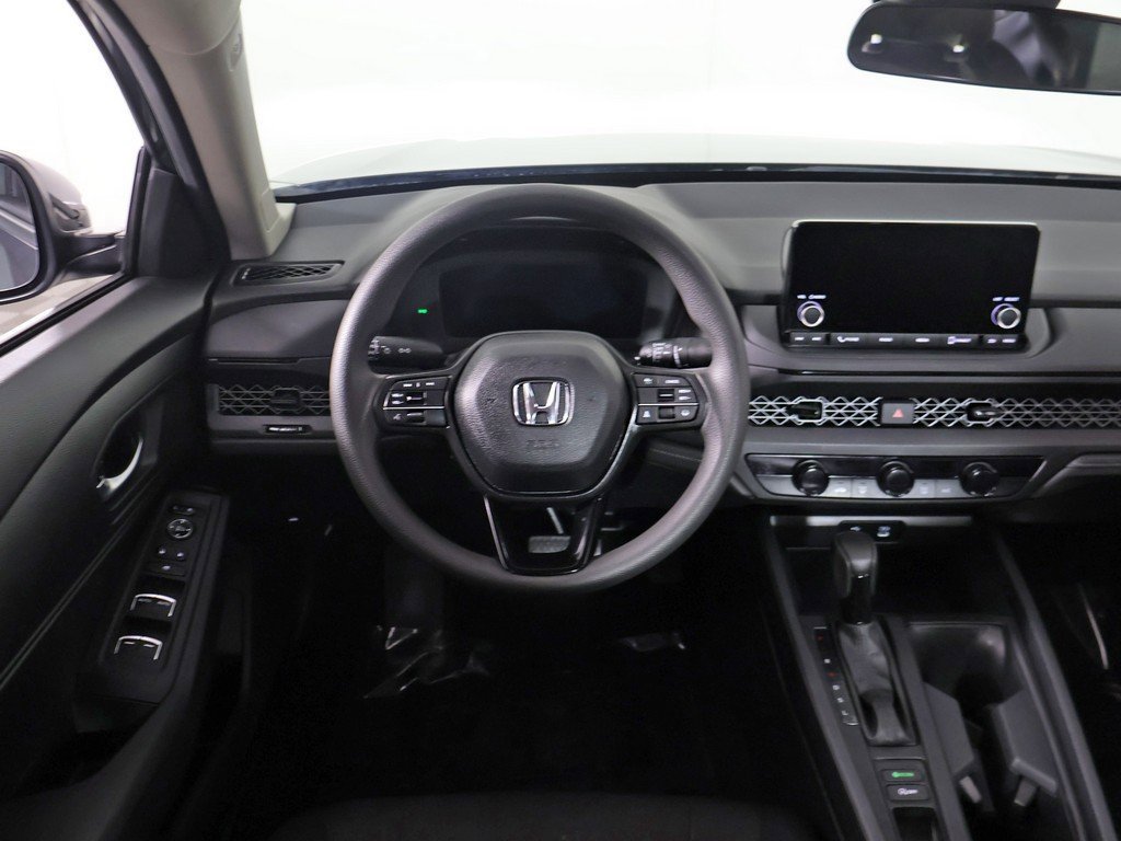 Certified 2025 Honda Accord LX image 31