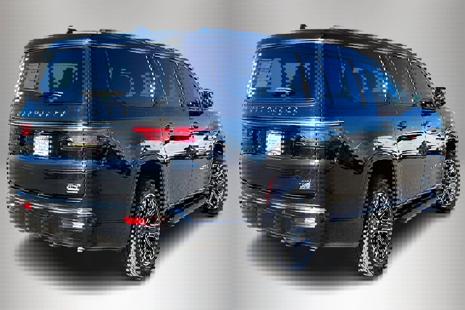 Used 2024 Jeep Wagoneer L Series II image 6