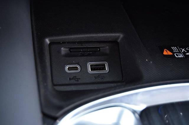 Used 2024 Buick Enclave Premium image 22