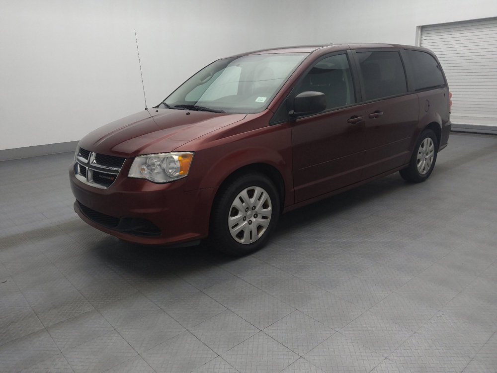 Used 2017 Dodge Grand Caravan SE image 2