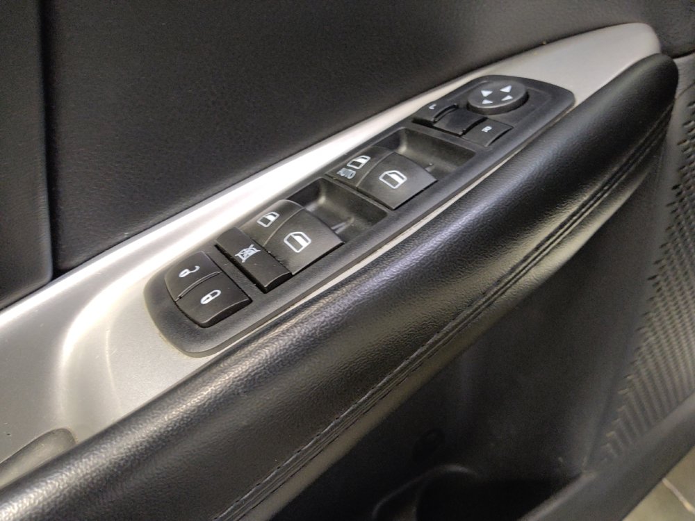 Used 2018 Dodge Journey SE w/ Connectivity Group FWD image 27