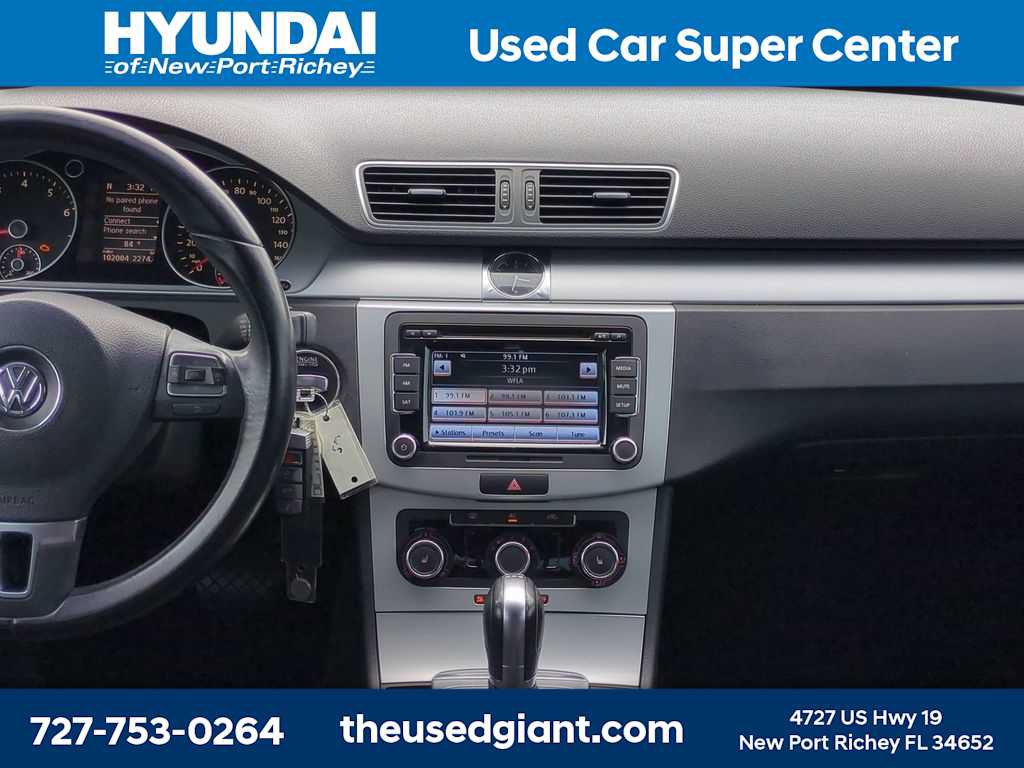 Used 2012 Volkswagen CC Sport FWD image 16